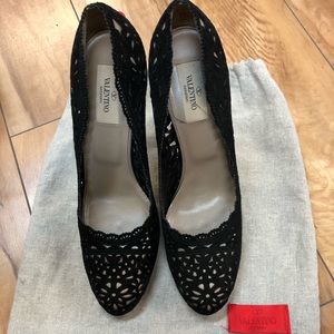 Valentino cutout leather lace heels size 9-1/2